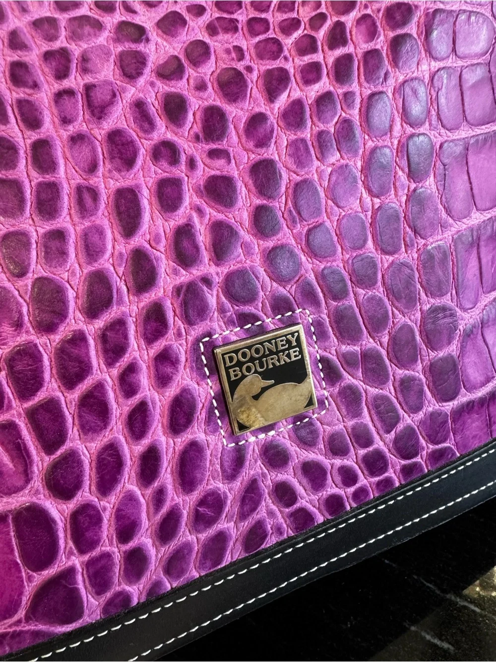 🐊💜Dooney & Bourke Croco Embossed Leather Hobo Shoulder Bag Purple Orchid Black - Picture 3 of 14